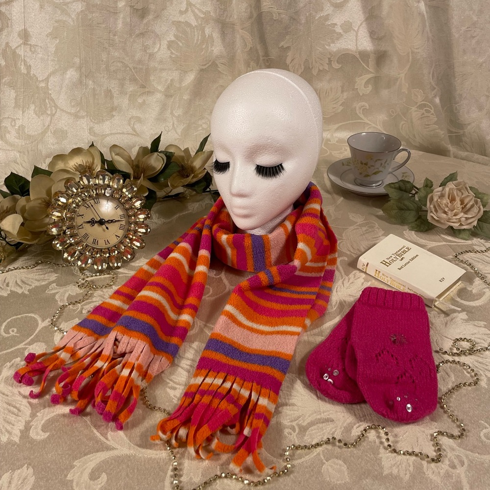 Girls Kid's 2 Piece Pink Striped Winter Set Scarf and GAP Kids Knitted Gloves